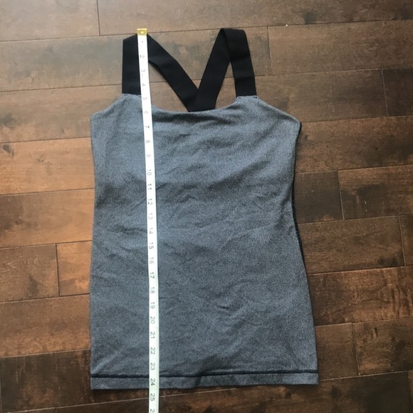 lululemon Inner Awareness Tank Size 6 - Picture 4 of 10